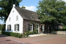 Kerkplein 5 in Oeffelt, Noord-Brabant - Nederland