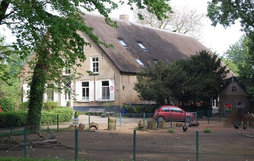 KasteelhoeveDussen in Dussen, Noord-Brabant - Nederland